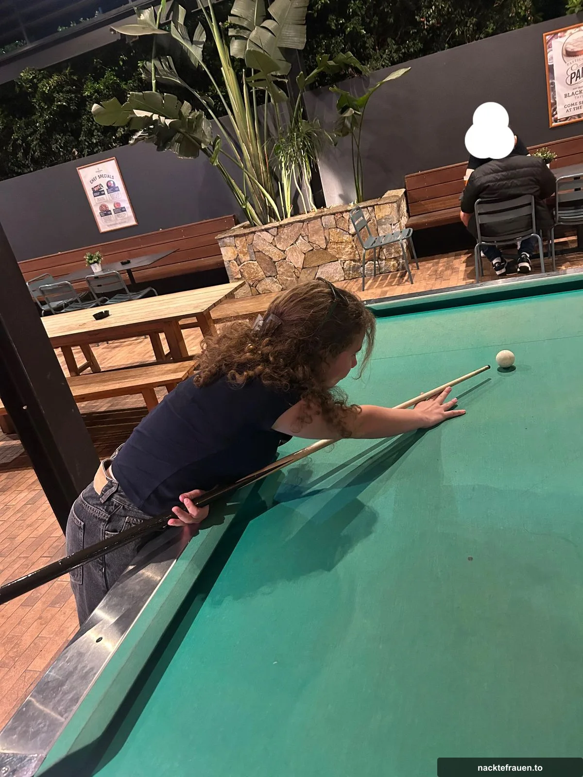Frauen im Pool