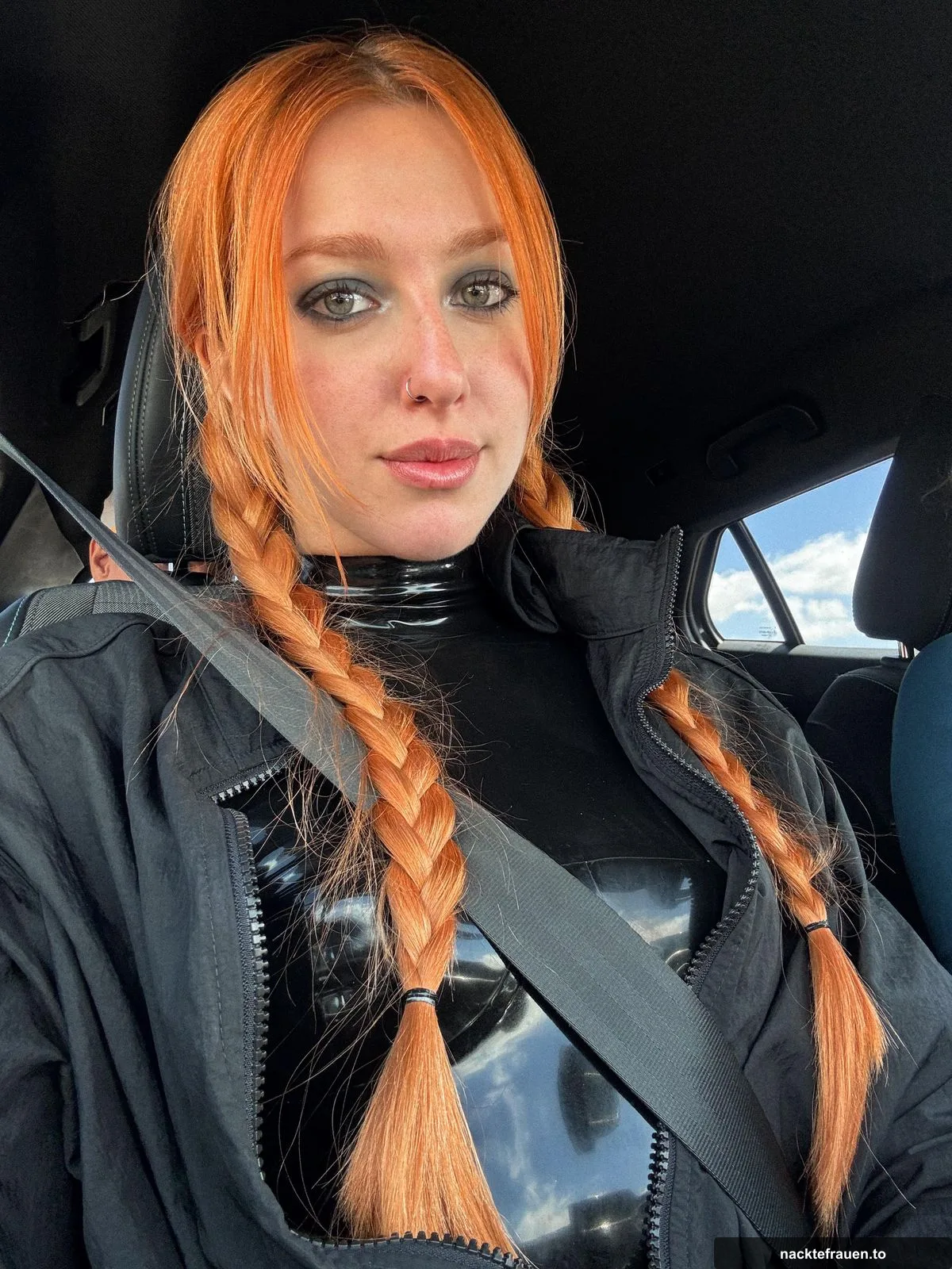 Frauen in Latex