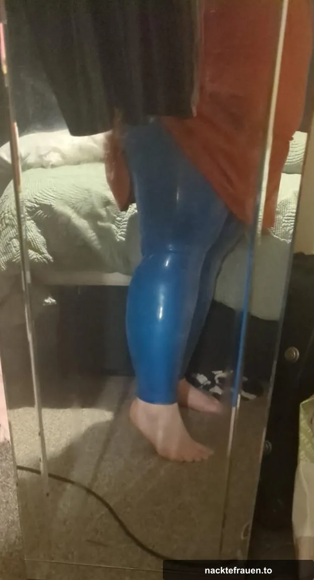 Frauen in Latex