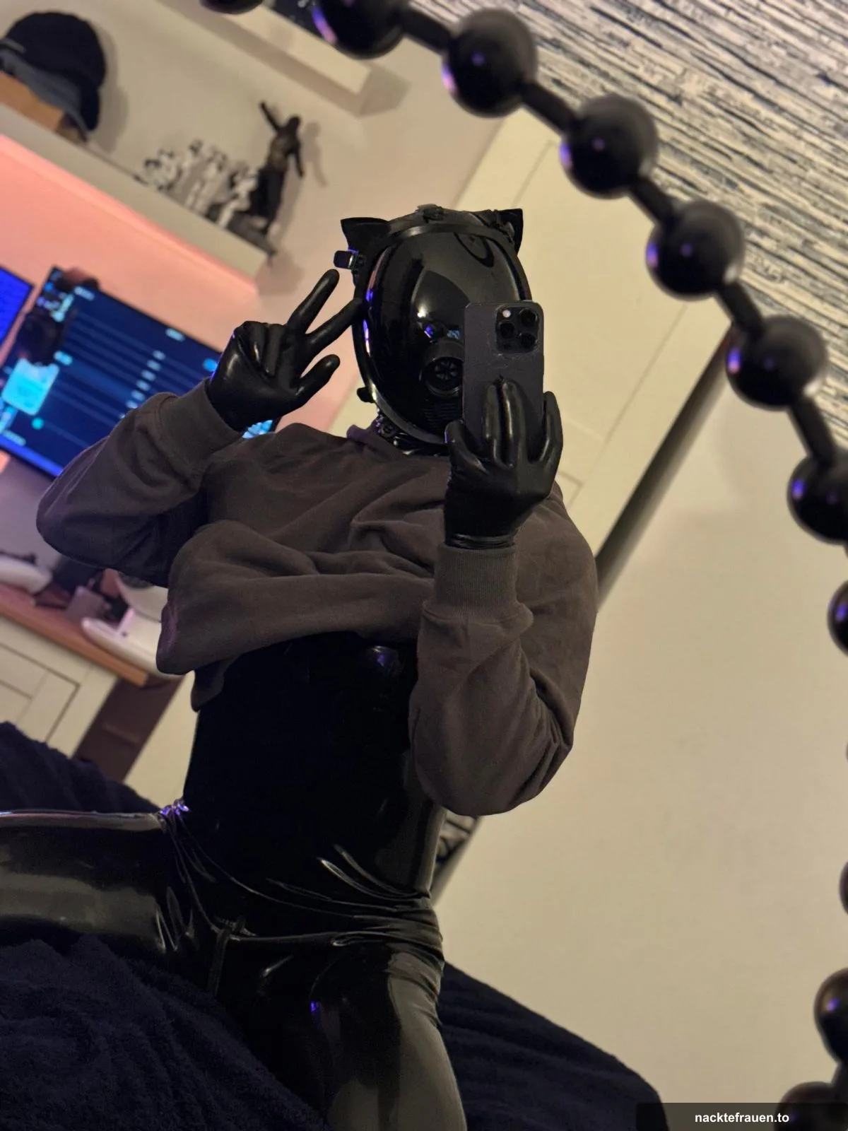 Frauen in Latex